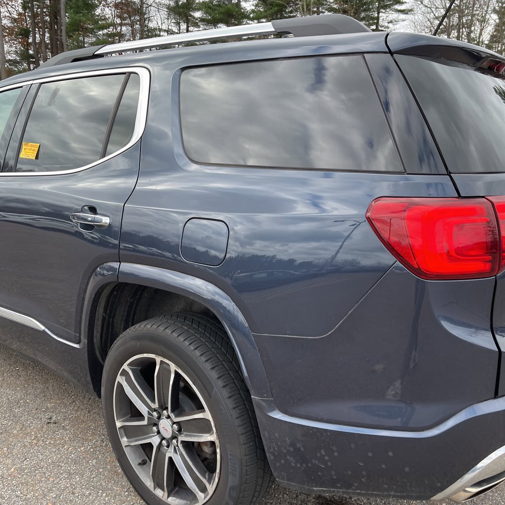 Used 2018 GMC Acadia Denali image 4