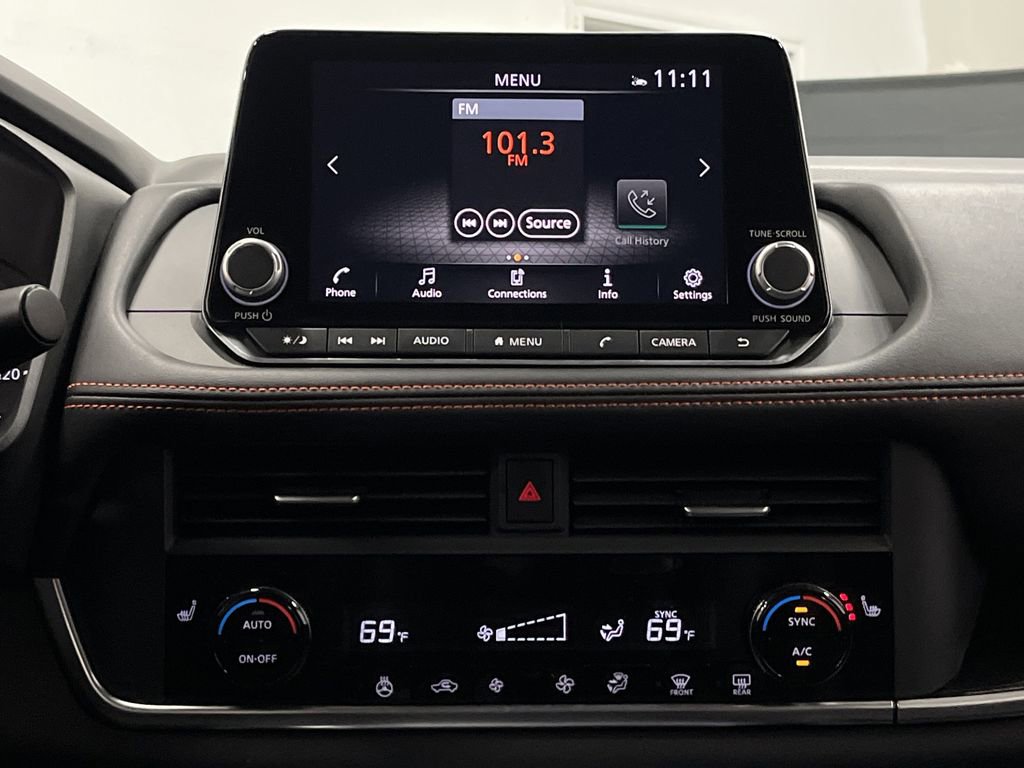 Used 2025 Nissan Rogue SV w/ Rock Creek Premium Package image 8