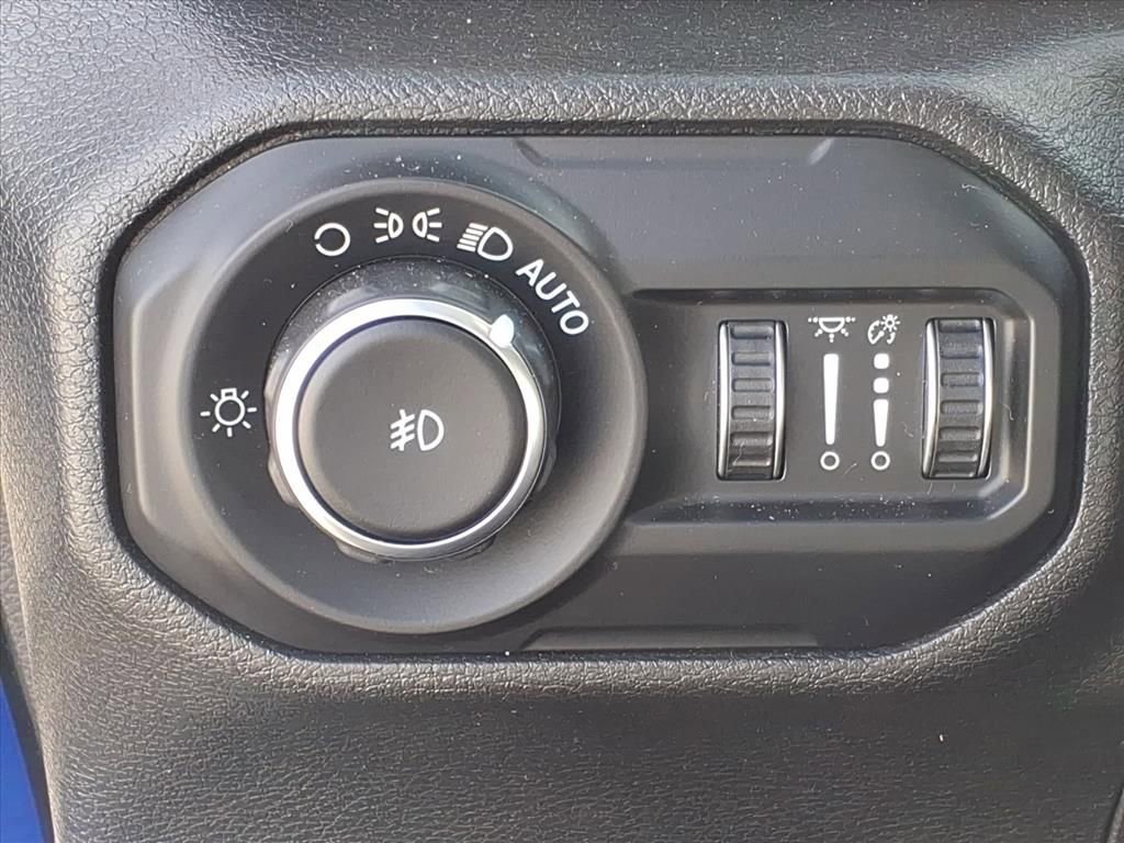 Used 2019 Jeep Wrangler Unlimited Sahara image 19