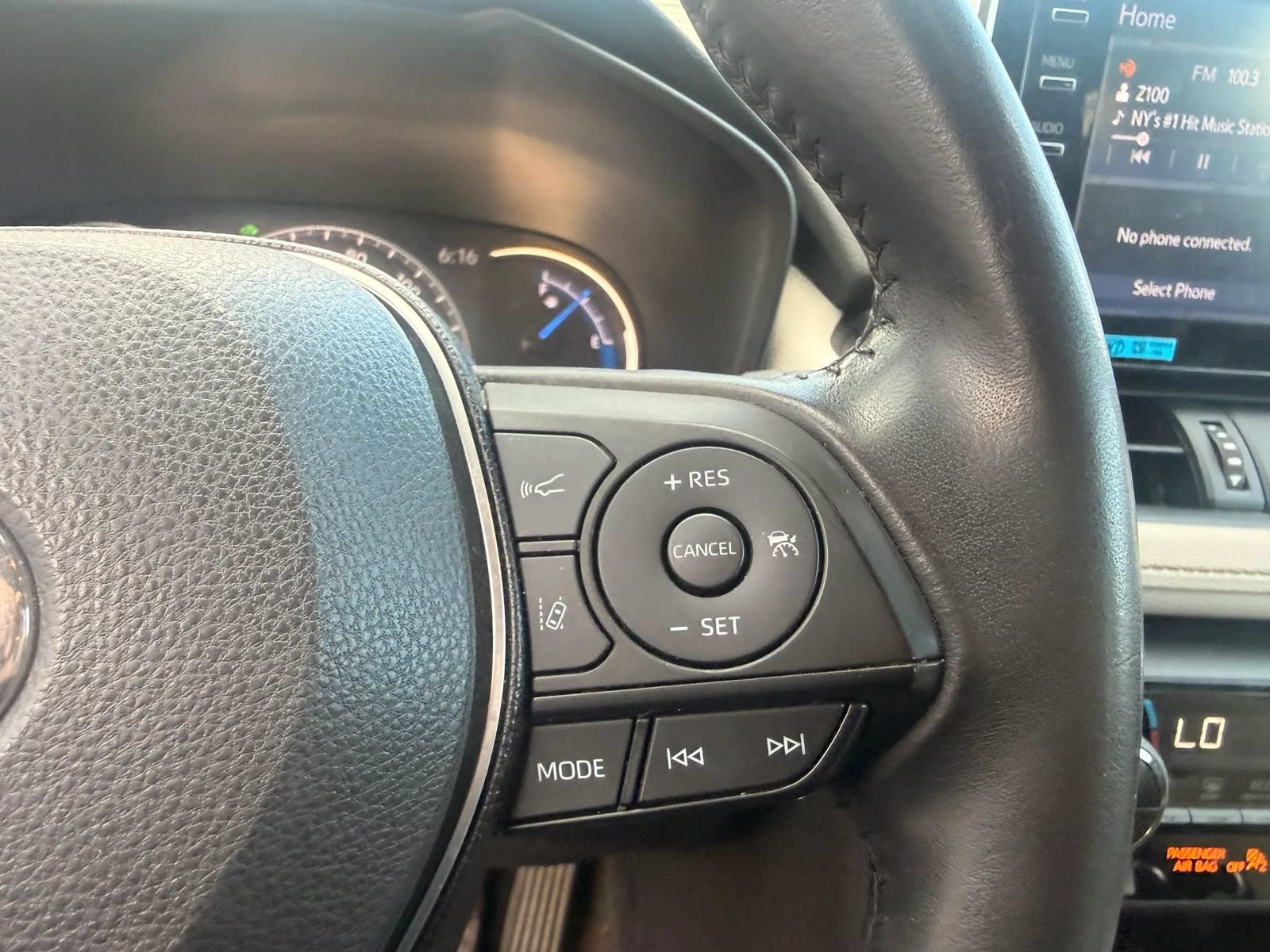 Used 2019 Toyota RAV4 Limited AWD/4WD image 17