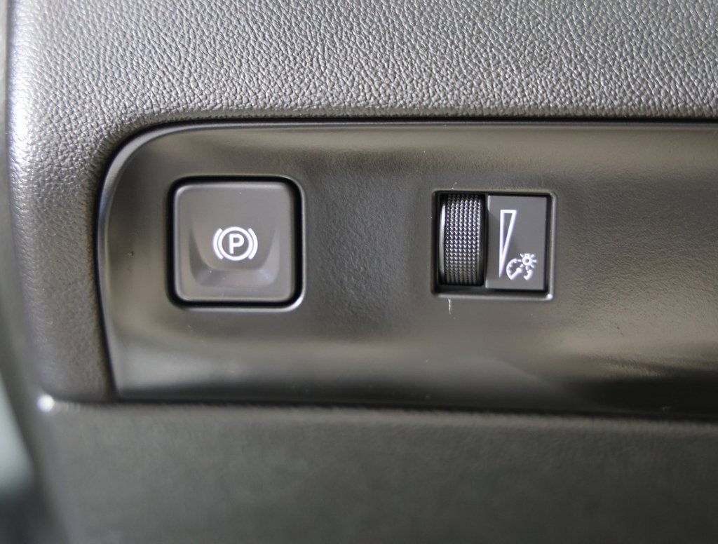 Certified 2022 Buick Enclave Essence image 25