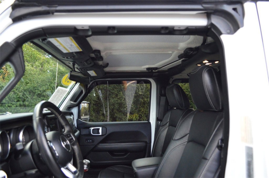 Used 2020 Jeep Wrangler Unlimited Sahara image 14