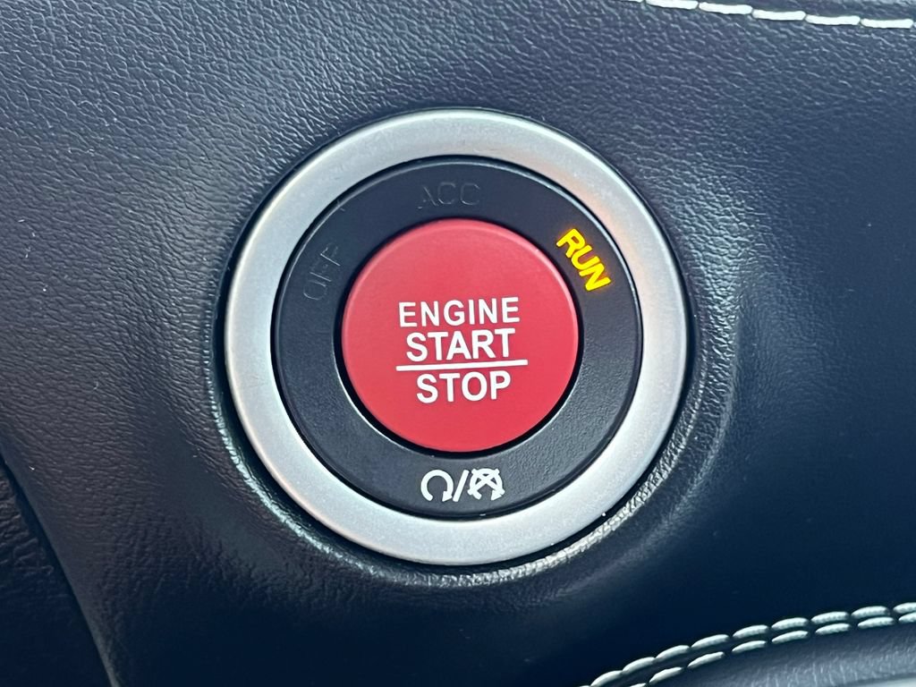Used 2020 Dodge Challenger SRT Hellcat RWD image 28