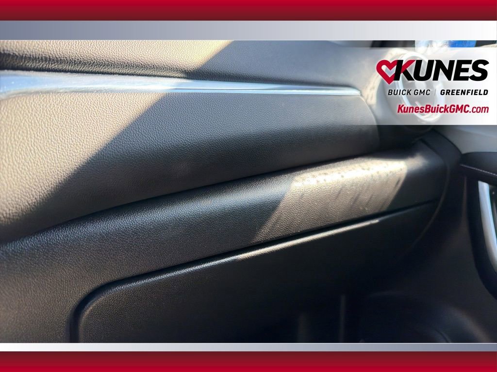 Used 2025 Chevrolet Blazer LT FWD image 31