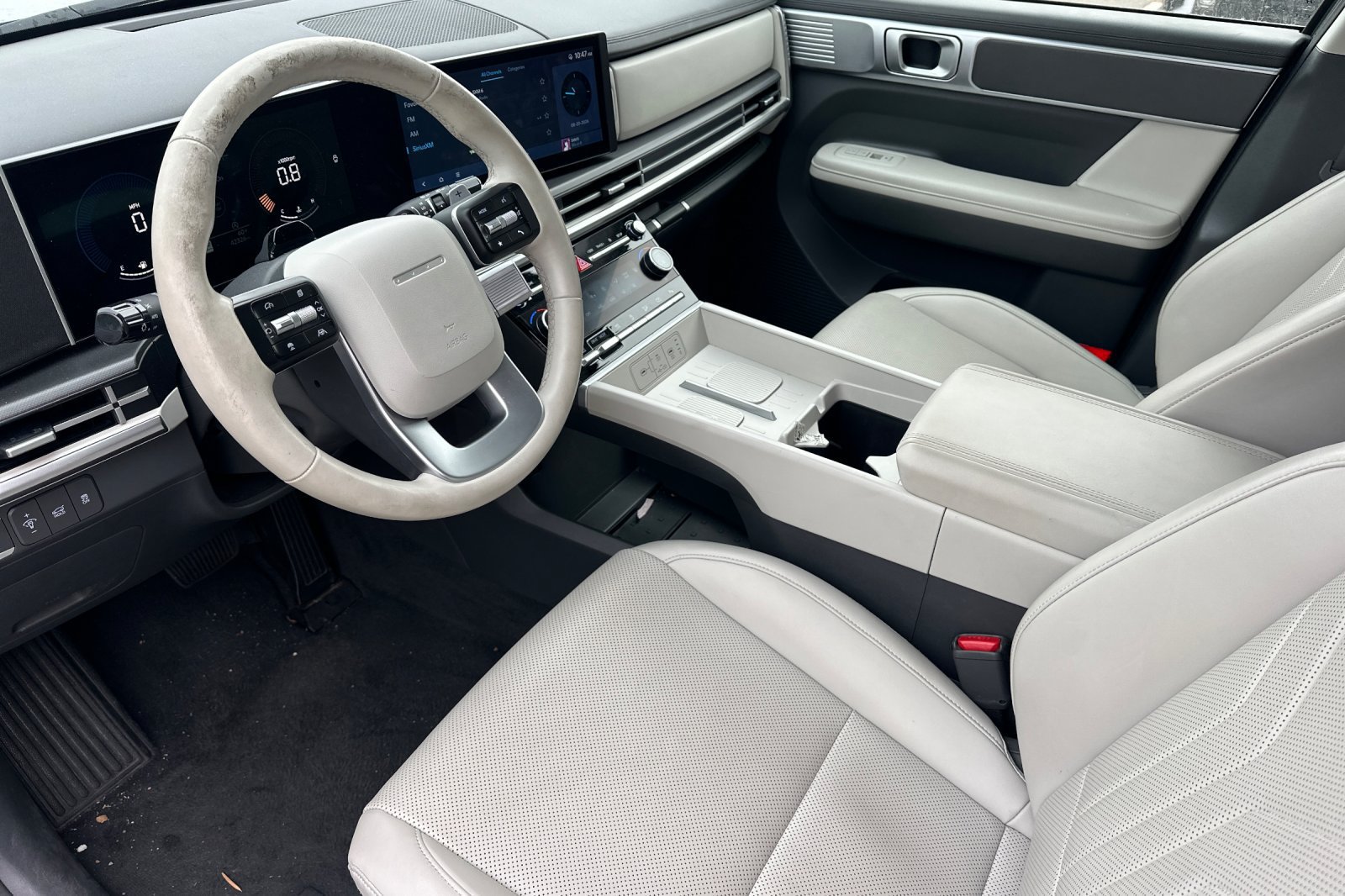 Used 2025 Hyundai Santa Fe SEL AWD/4WD image 10