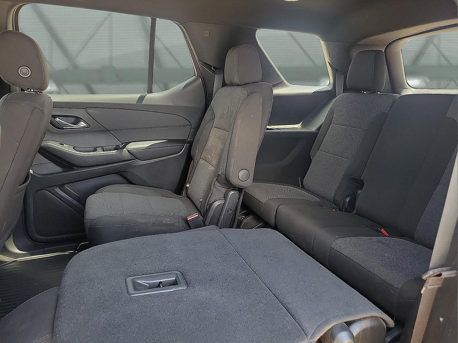 Used 2023 Chevrolet Traverse LT w/ Midnight/Sport Edition AWD/4WD image 8
