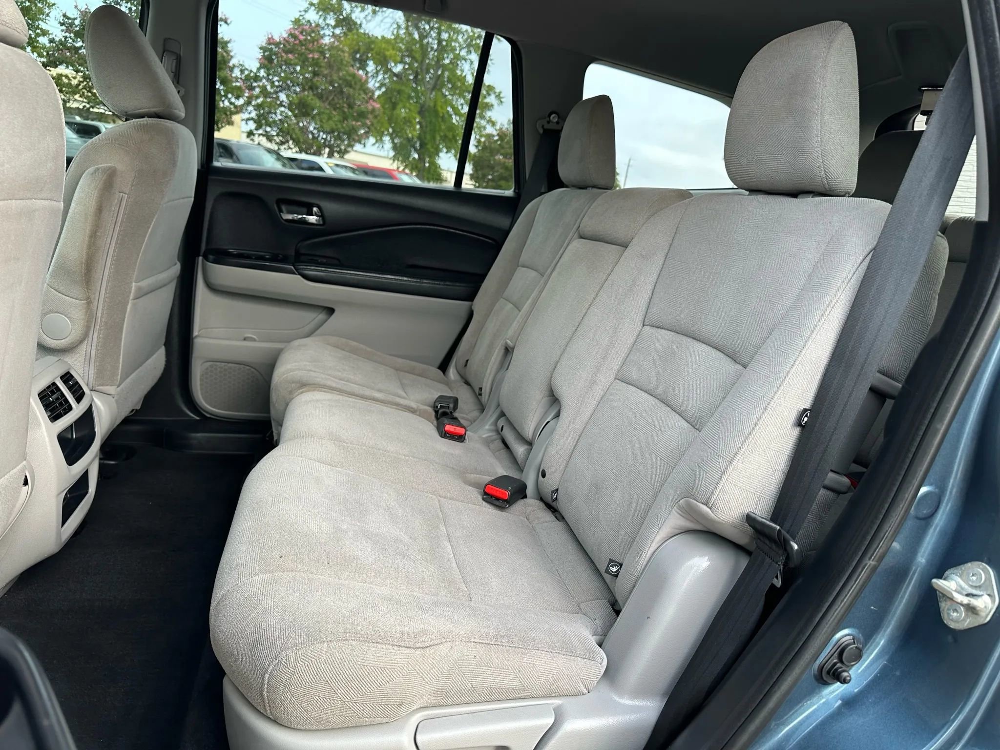 Used 2019 Honda Pilot LX image 17