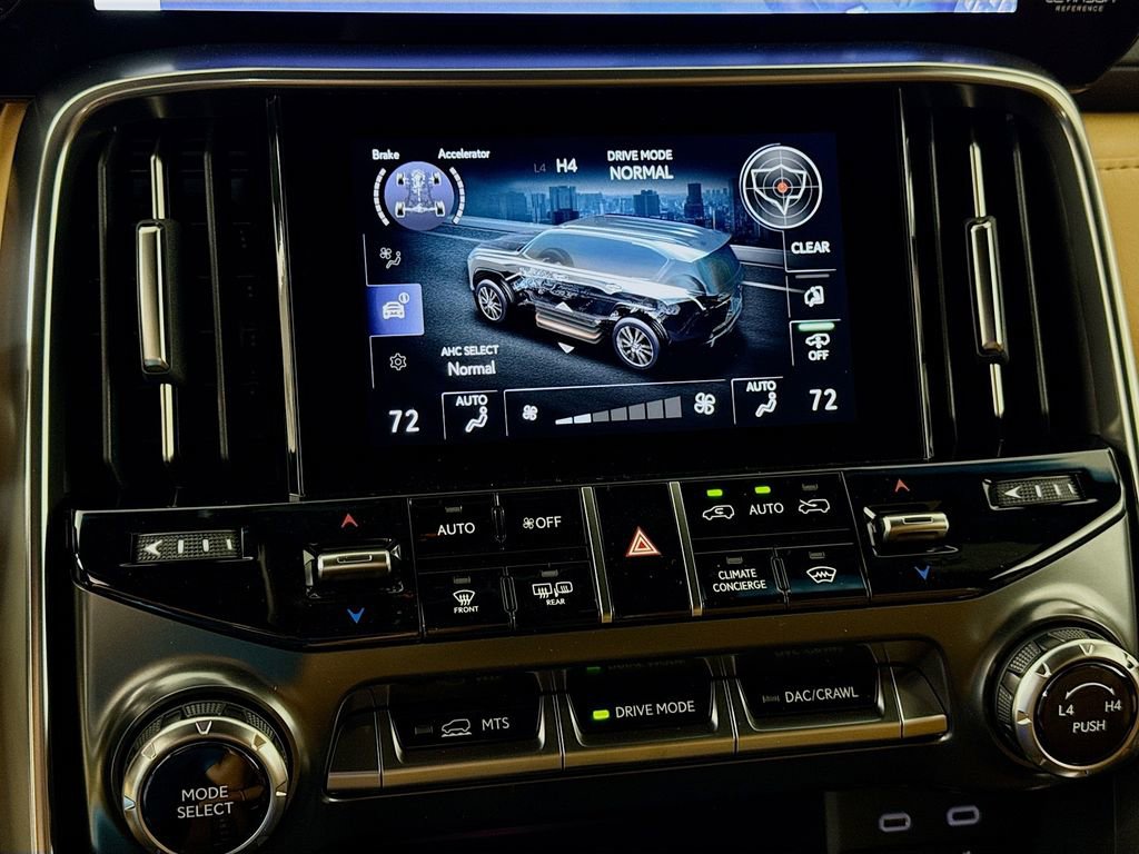 New 2025 Lexus LX 700h Luxury image 14