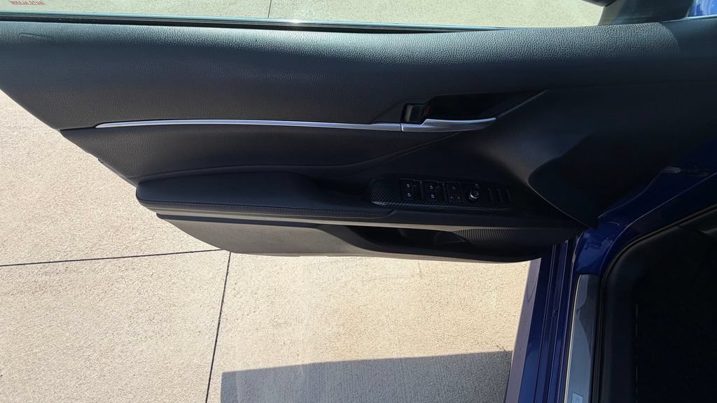 Used 2018 Toyota Camry XLE w/ Protection Package (Q2) FWD image 21