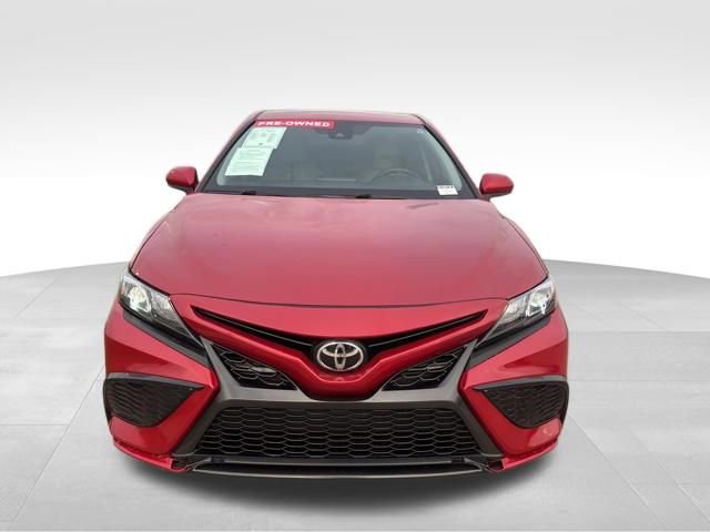 Used 2021 Toyota Camry SE FWD image 3