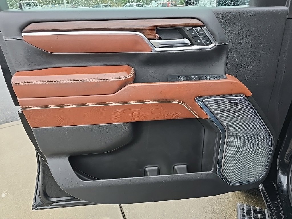 Used 2024 GMC Sierra 3500 Denali Ultimate image 27