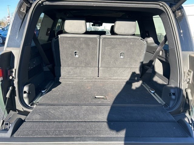 Used 2025 Rivian R1S Adventure image 16