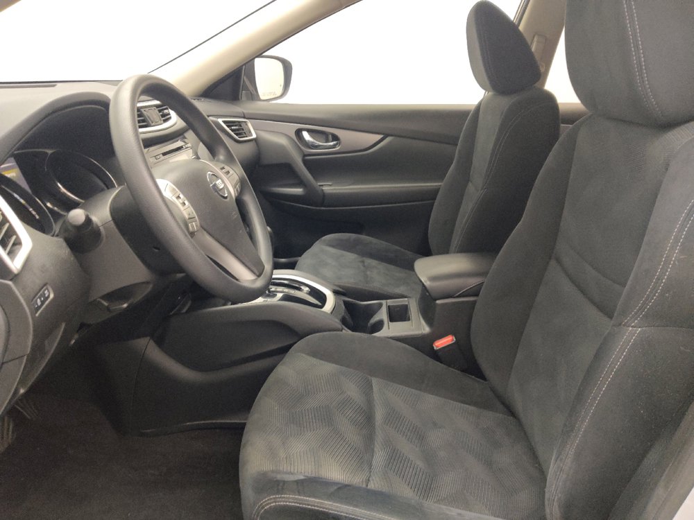 Used 2016 Nissan Rogue S FWD image 17