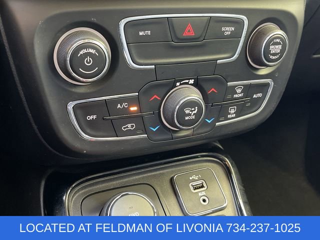 Used 2020 Jeep Compass Limited image 17