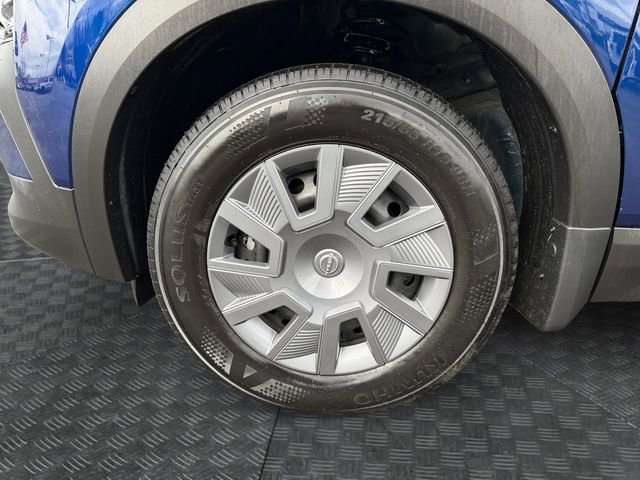 Used 2025 Nissan Kicks S image 14