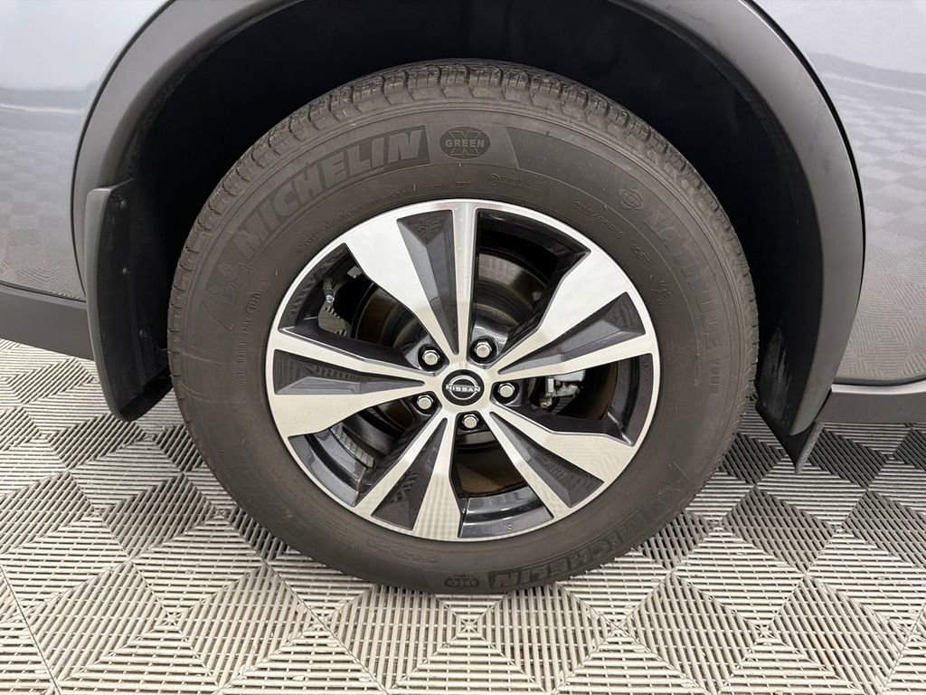 Used 2024 Nissan Murano SV image 18