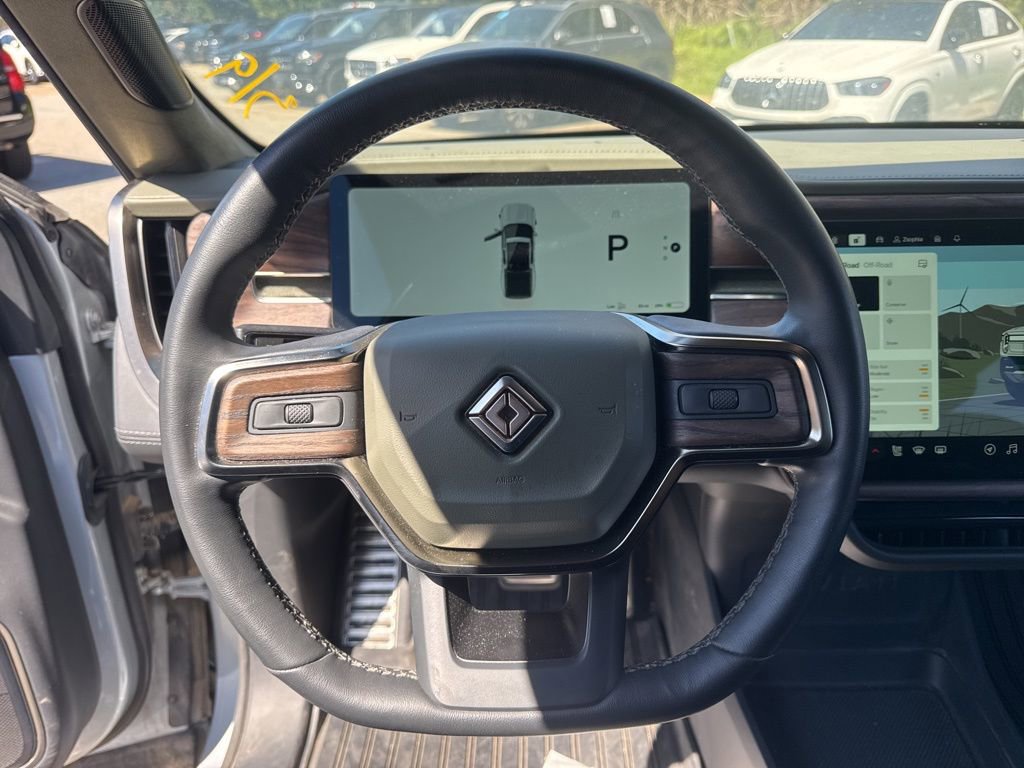 Used 2022 Rivian R1T Adventure image 11
