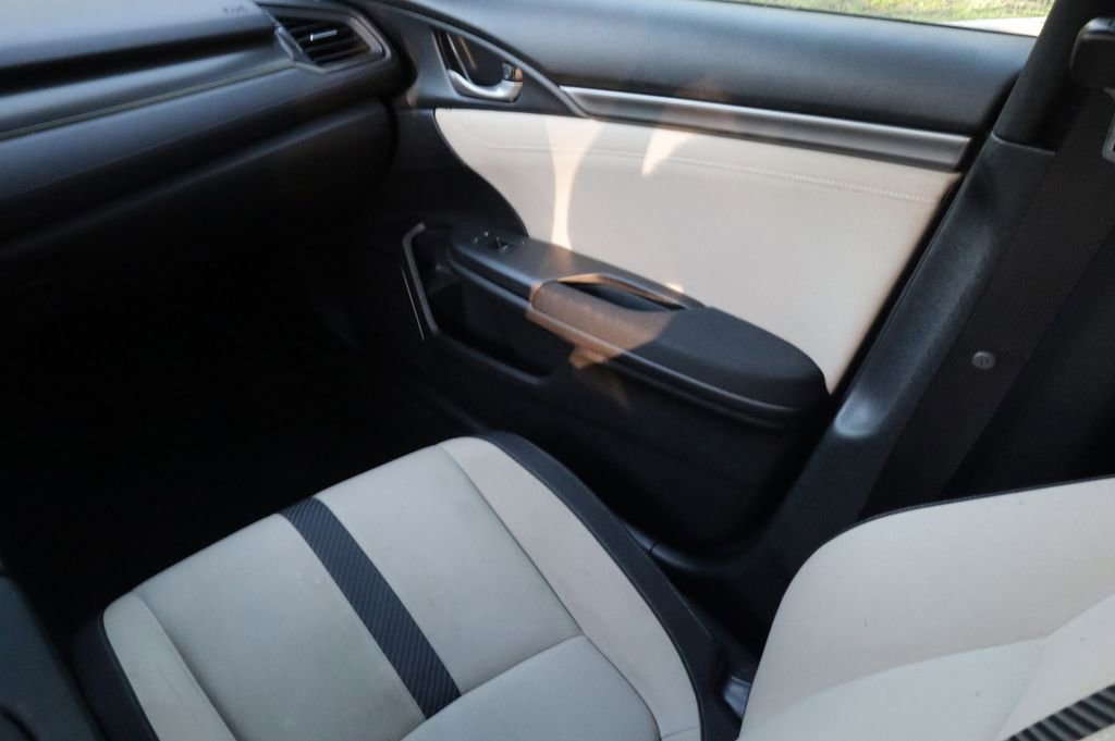 Used 2018 Honda Civic EX image 19