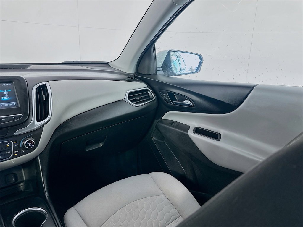 Used 2018 Chevrolet Equinox LT image 22