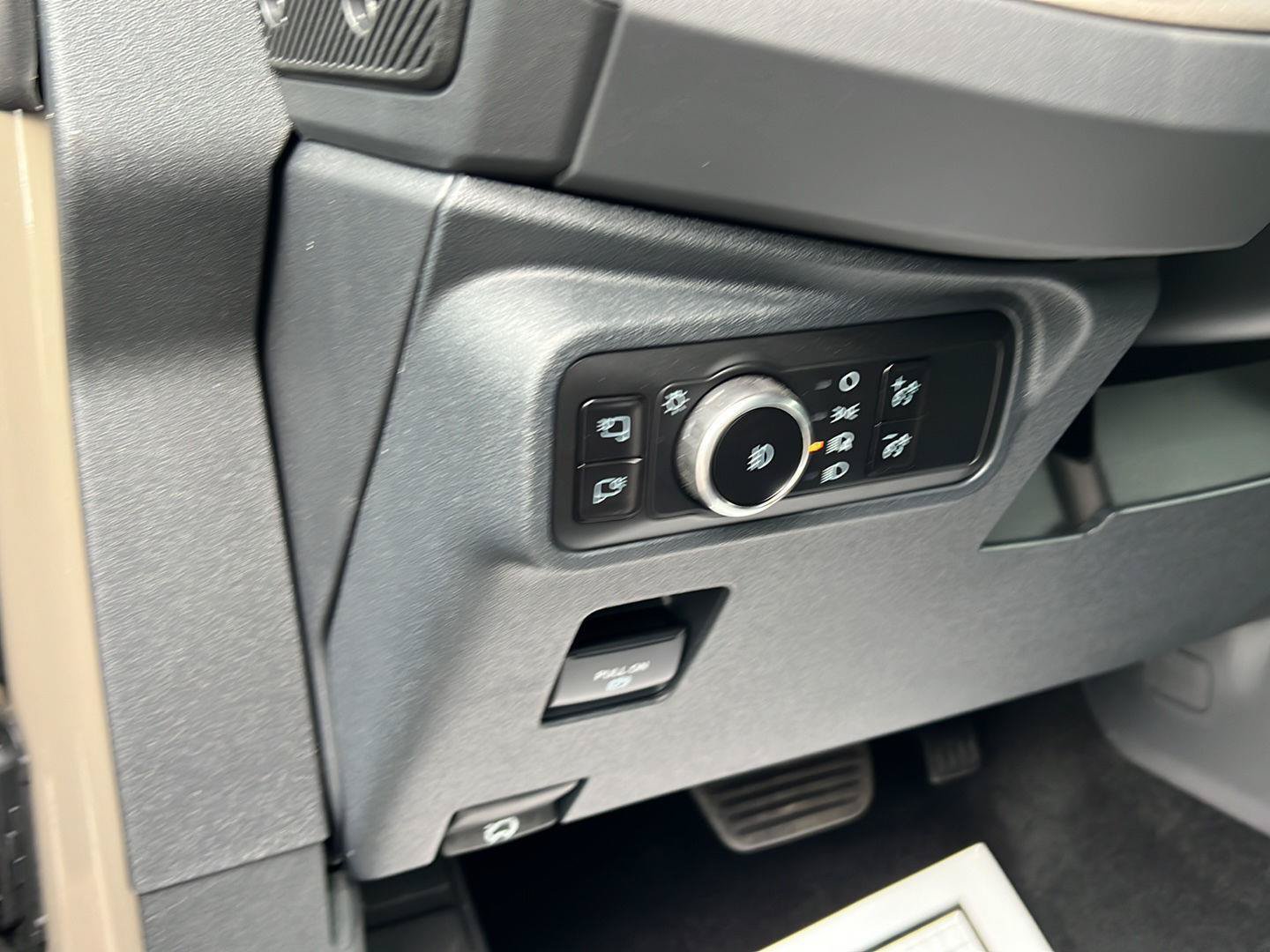 Used 2025 Ford Bronco Outer Banks AWD/4WD image 7
