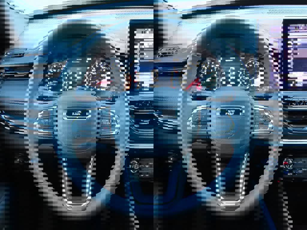 Used 2024 Jeep Compass Trailhawk image 20