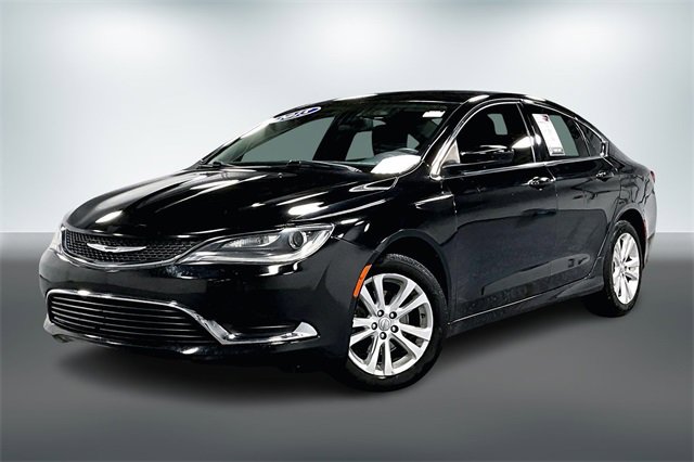 Used 2015 Chrysler 200 Limited image 3