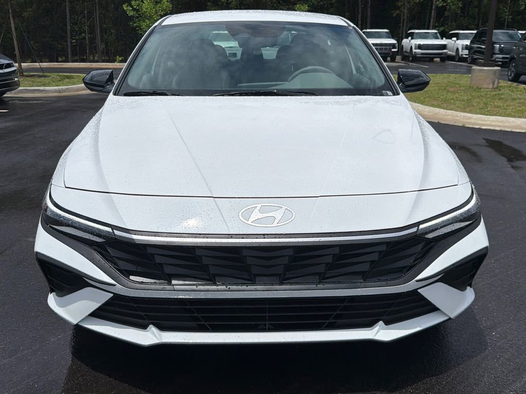 New 2026 Hyundai Elantra Sport FWD image 9