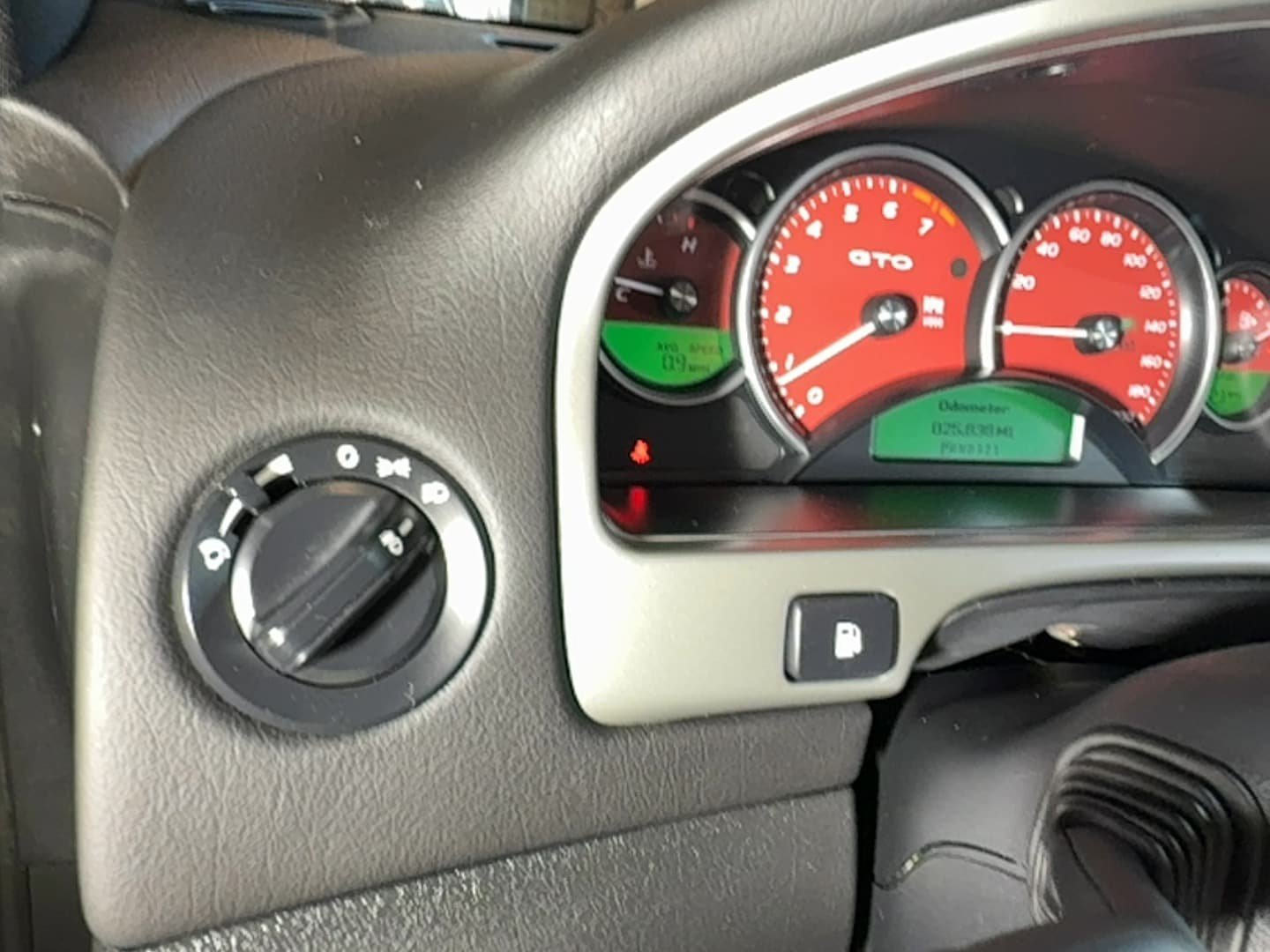 Used 2005 Pontiac GTO RWD image 27