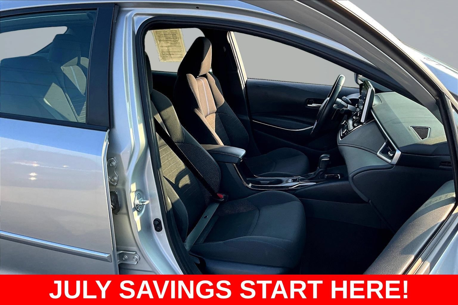 Used 2021 Toyota Corolla SE w/ SE Premium Package FWD image 33