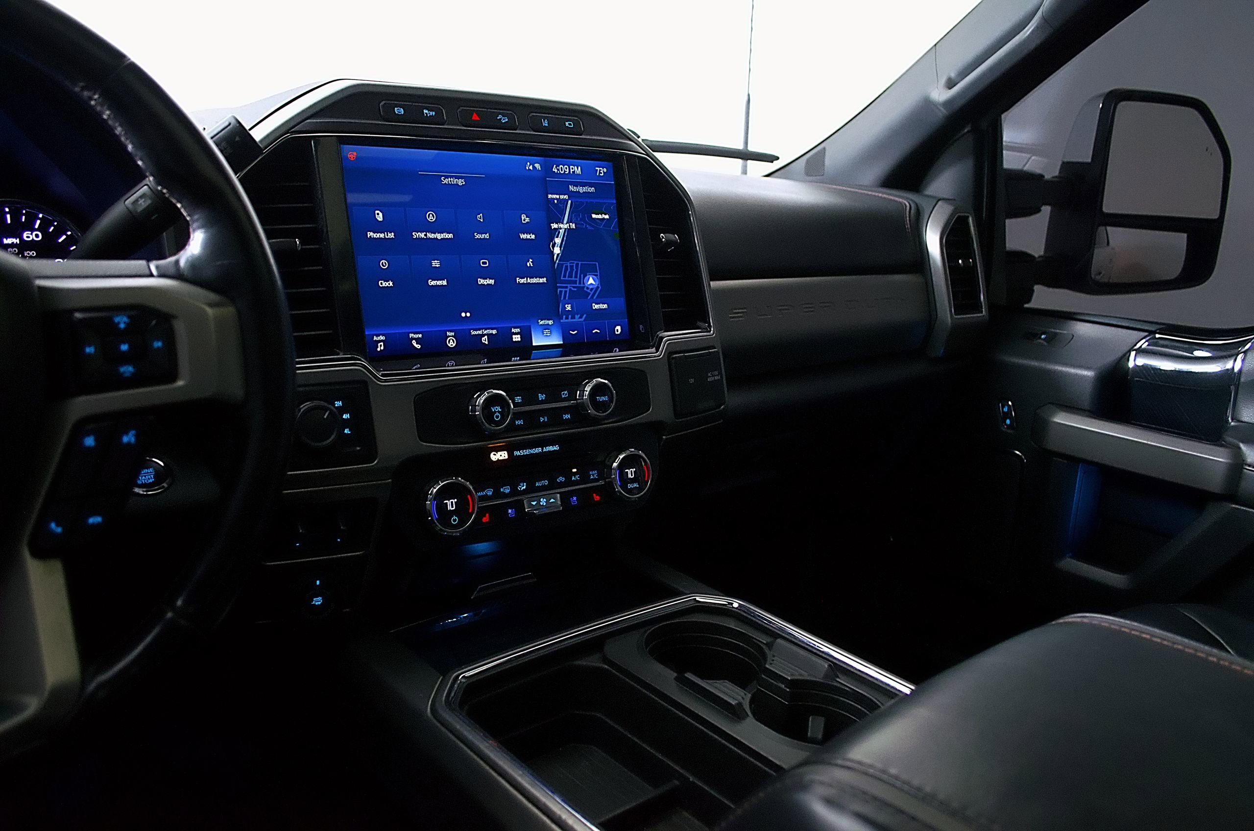 Used 2022 Ford F250 Platinum w/ FX4 Off-Road Package AWD/4WD image 27