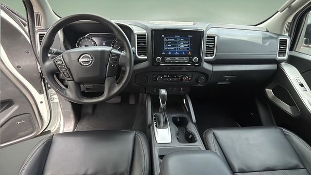 Used 2024 Nissan Frontier SL w/ Technology Package RWD image 17