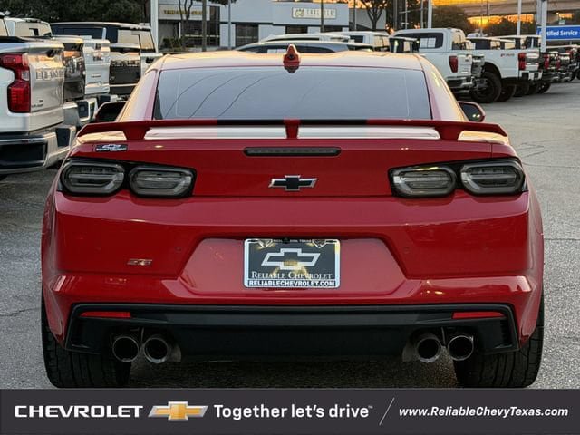 Used 2022 Chevrolet Camaro SS RWD image 7