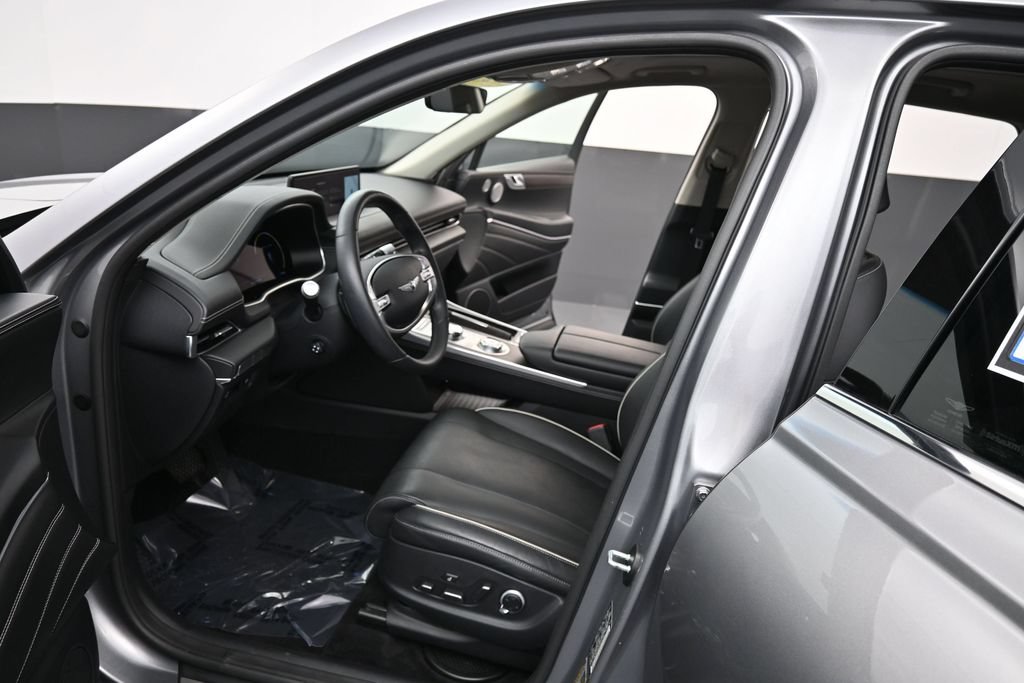 Used 2023 Genesis GV80 2.5T w/ Prestige Package AWD/4WD image 11