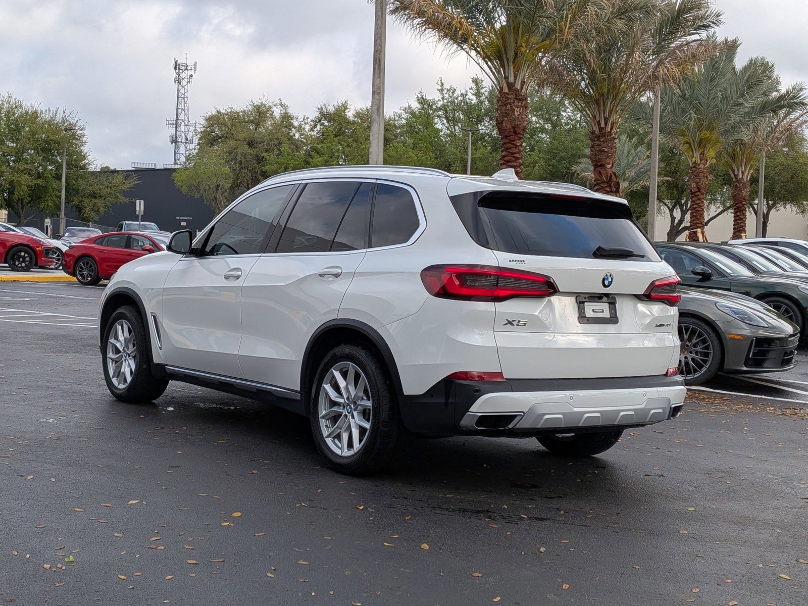Used 2022 BMW X5 xDrive40i w/ Parking Assistance Package image 3