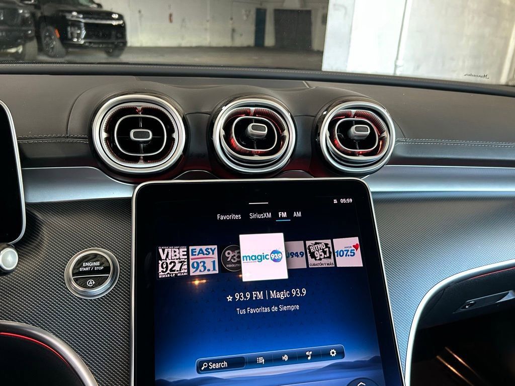 Used 2025 Mercedes-Benz C 300 4MATIC Sedan image 25