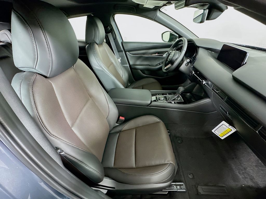 New 2026 MAZDA MAZDA3 Hatchback w/Premium Plus Pkg AWD/4WD image 35
