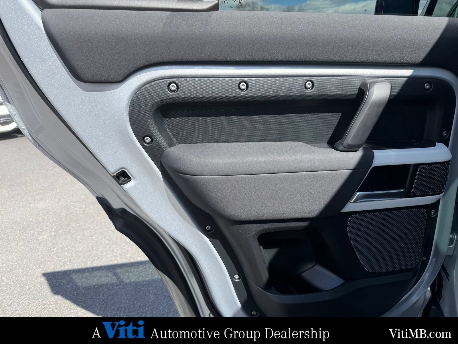 Used 2020 Land Rover Defender 110 First Edition AWD/4WD image 20