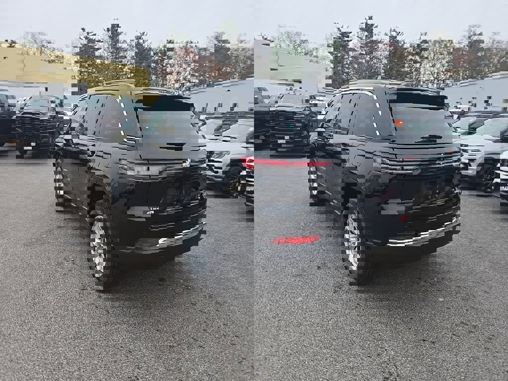 New 2025 Jeep Grand Cherokee Laredo X image 5