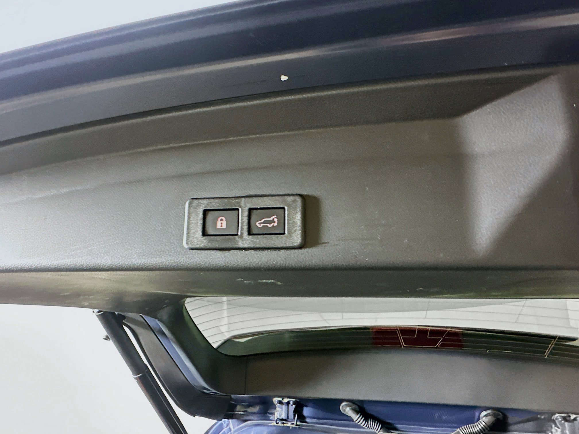 Used 2025 Subaru Ascent Premium image 30