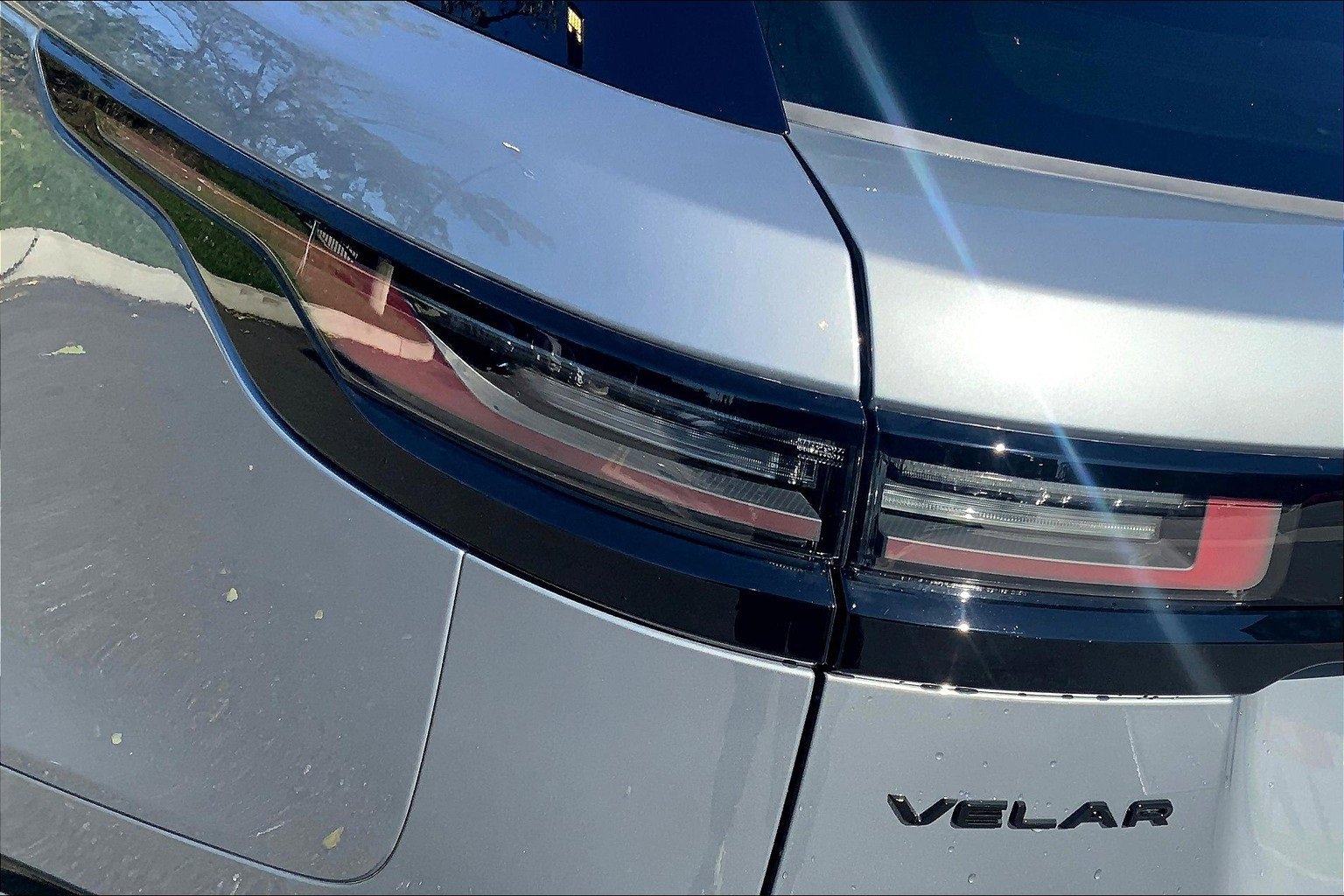 New 2026 Land Rover Range Rover Velar Dynamic SE image 14