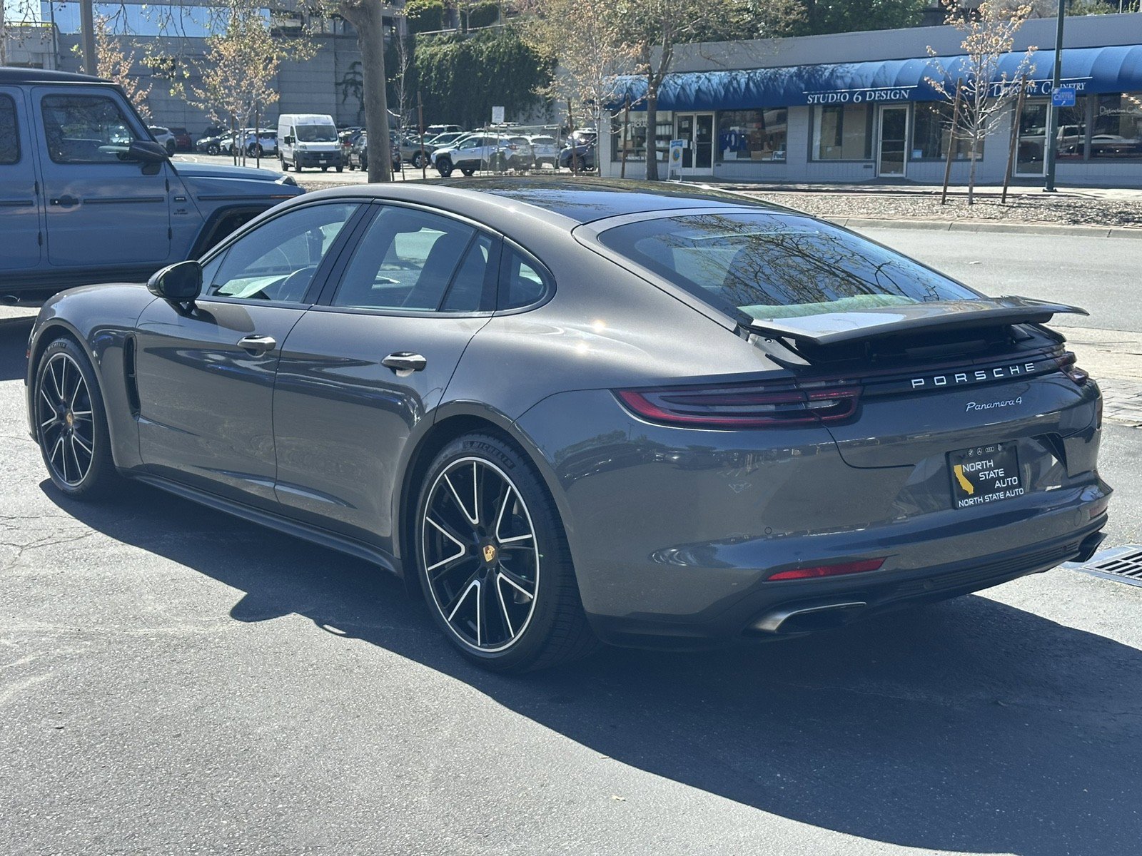 Used 2018 Porsche Panamera 4 AWD/4WD image 12