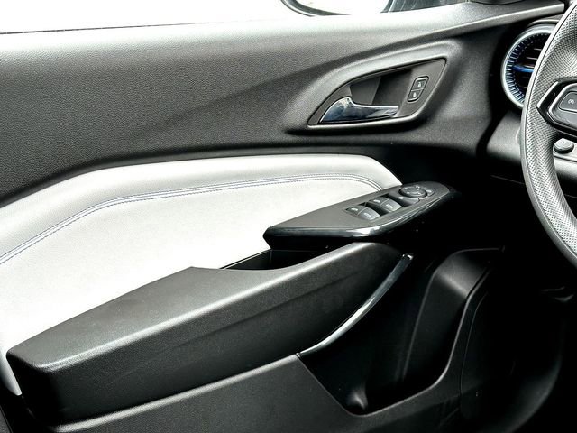 Used 2026 Chevrolet Trax LT FWD image 26