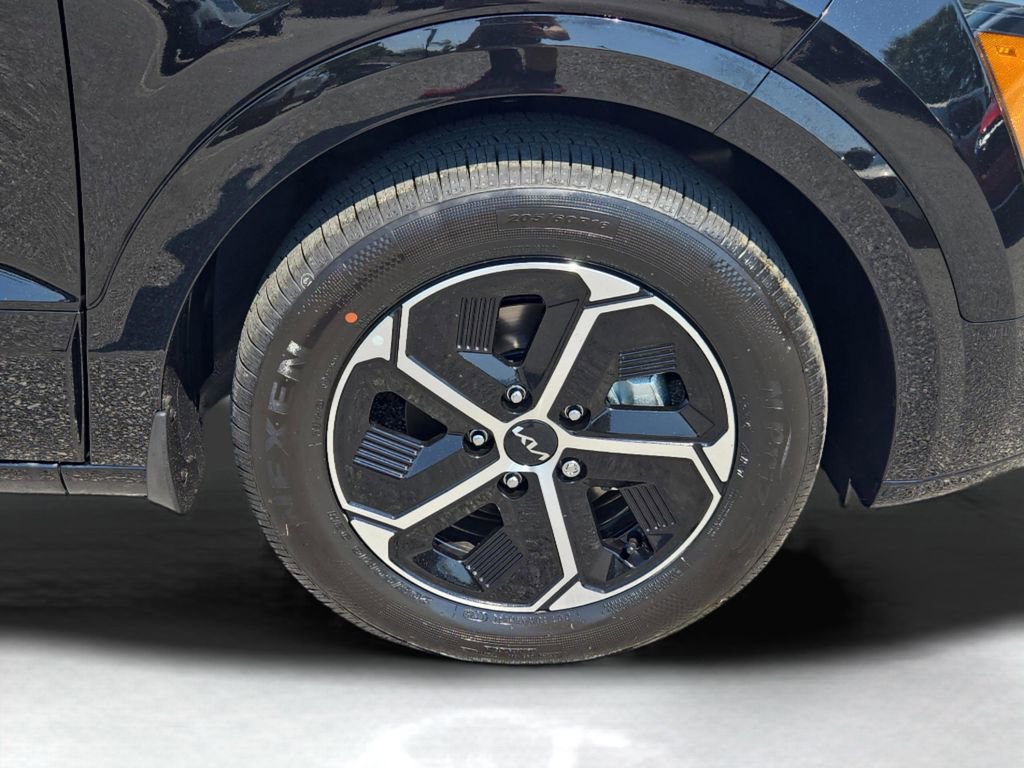 New 2025 Kia Niro SX image 6