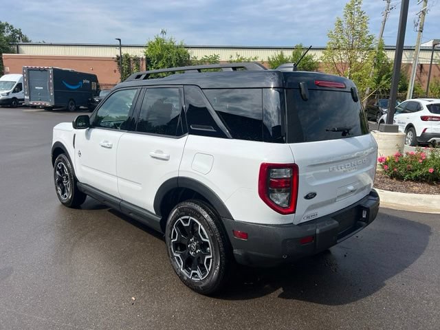 Used 2025 Ford Bronco Sport Outer Banks AWD/4WD image 7
