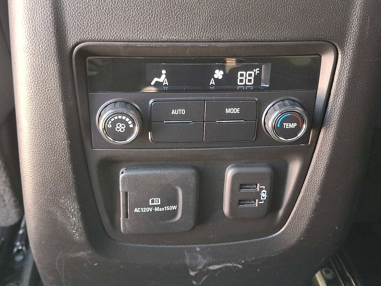 Certified 2023 Buick Enclave Essence w/ Experience Buick Package image 12