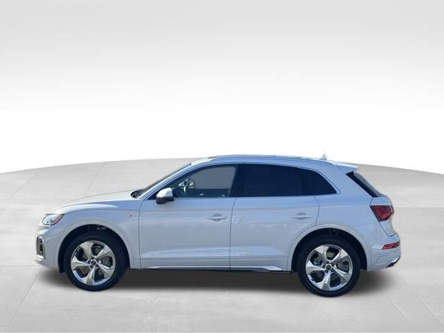 Certified 2023 Audi Q5 2.0T Premium Plus w/ Premium Plus Package image 4