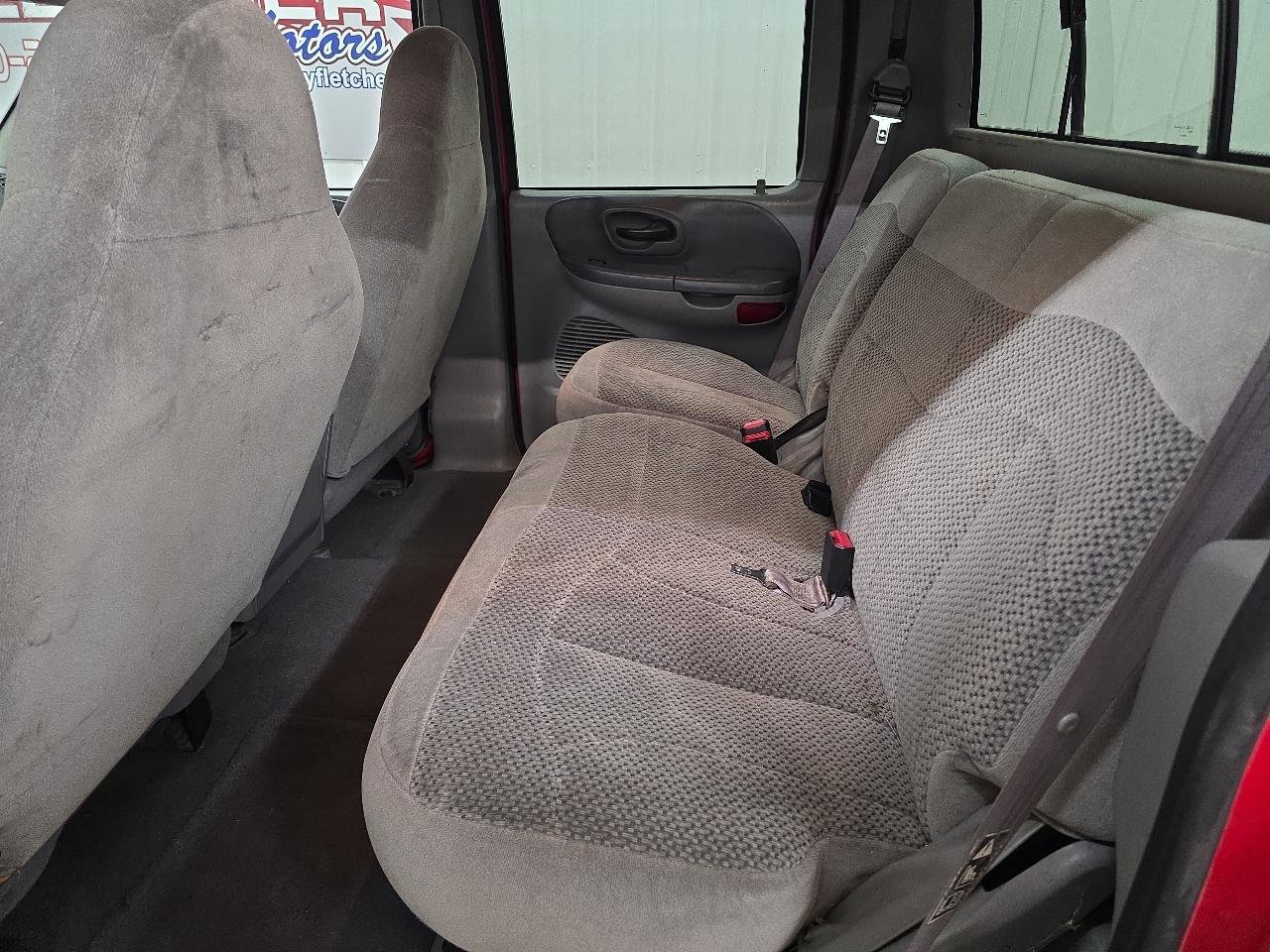 Used 2001 Ford F150 XLT image 24