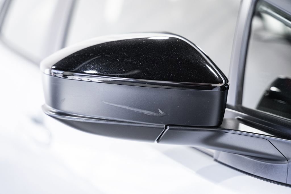 Used 2024 Toyota Prius Prime SE image 12