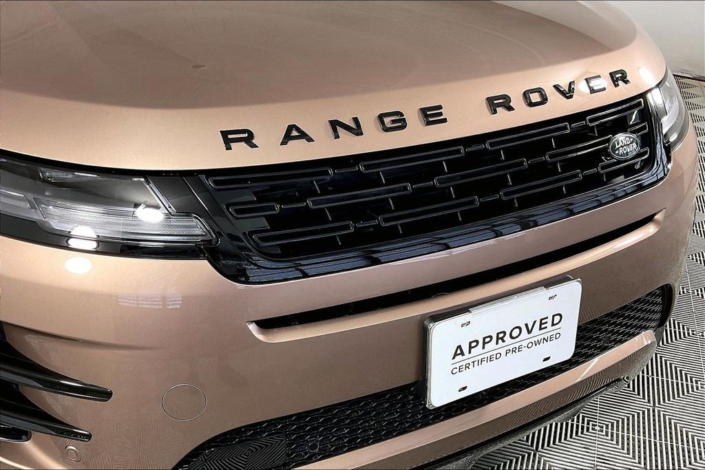 Used 2024 Land Rover Range Rover Evoque Dynamic SE image 30