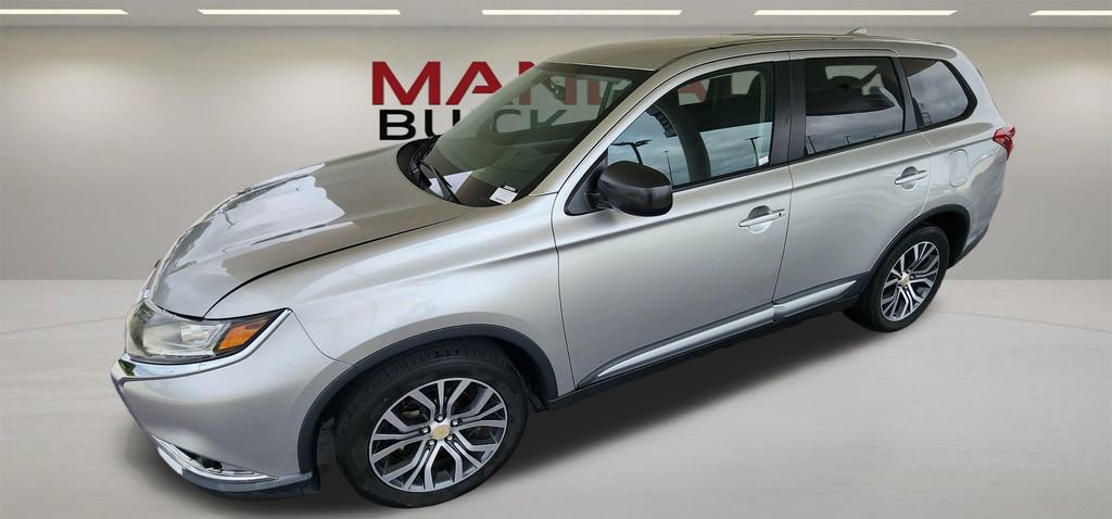 Used 2018 Mitsubishi Outlander ES FWD image 23